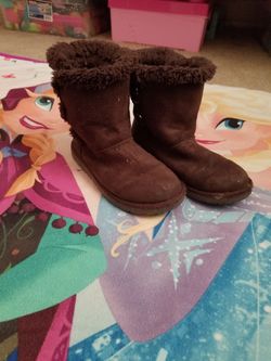 Girls boots