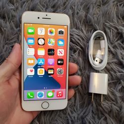 iPhone 8 - UNLOCKED - Like New 