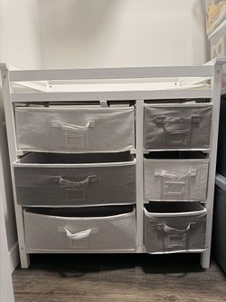 Baby changing Table And Drawers