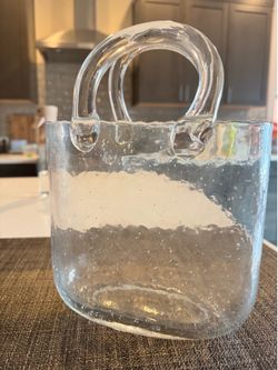 Glass vase