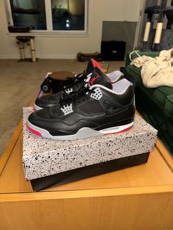 Air Jordan Retro Bred 4 Reimagined size 13