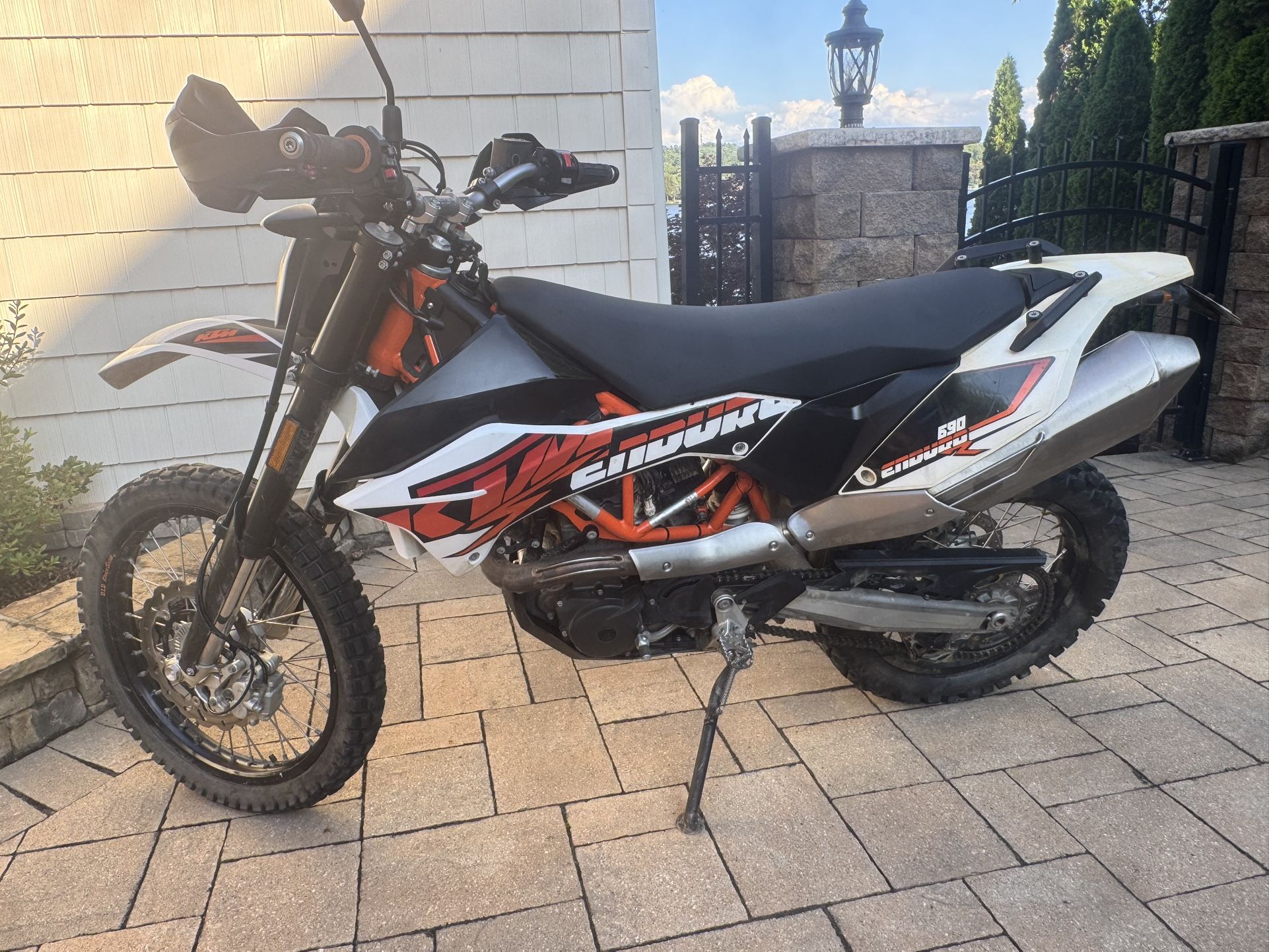 2016 Ktm 690 enduro R Just 12k Miles!