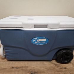 Coleman Cooler with Wheels 48Qt 