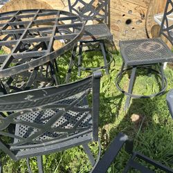 Patio Table / Fire Pit - With Tall Chairs / Read Below ⬇️