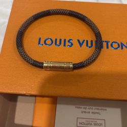 Men’s Louis Vuitton Damien Keep It Bracelet Authentic 