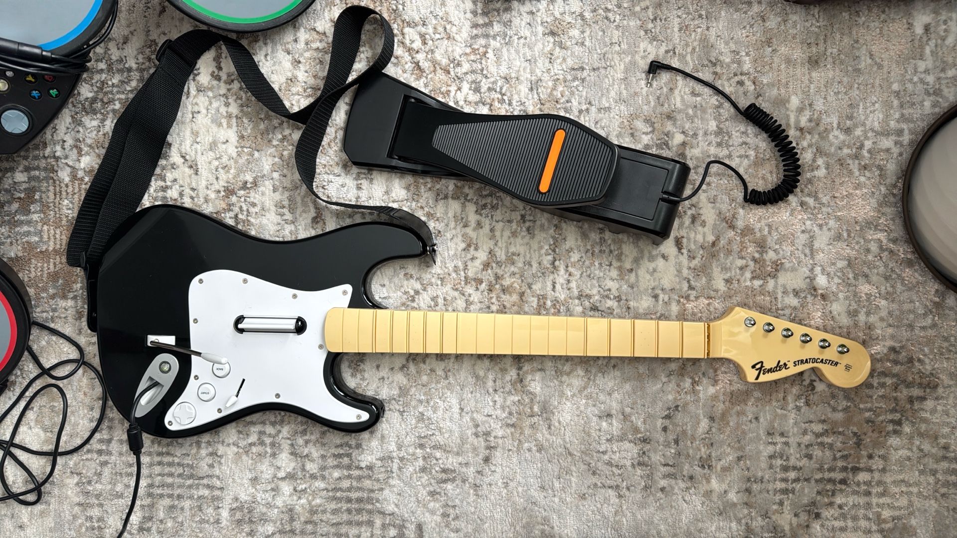 ROCK BAND Electronic Game System With All Parts working after plug-in