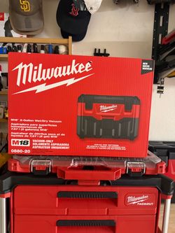 Milwaukee M18 2-Gallon Wet/Dry Vacuum 0880-20