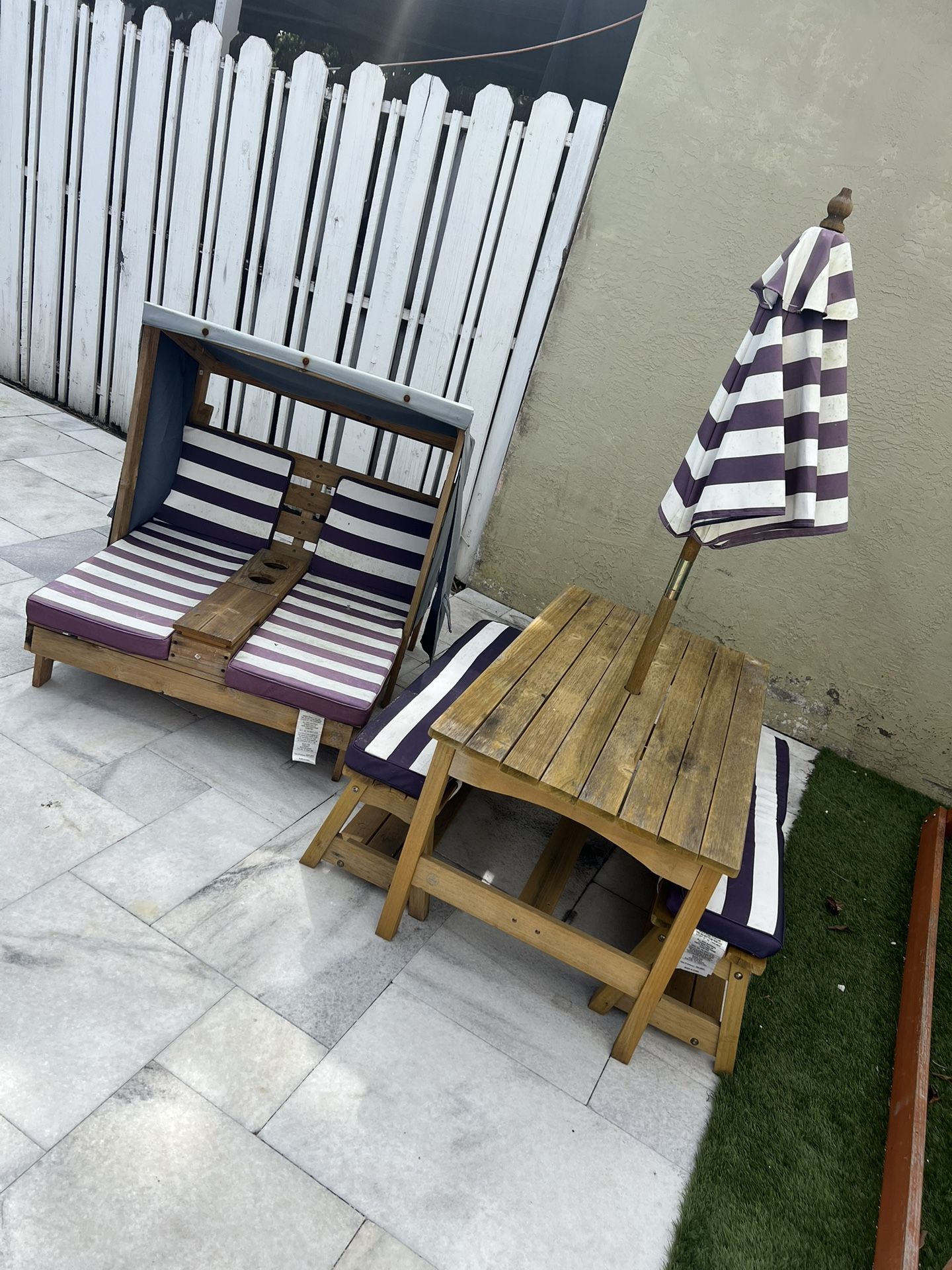 OUTDOOR KIDS FURNITURE