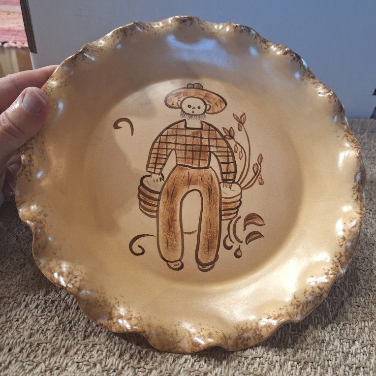 BARRINGER COLLECTIBLE POTTERY PLATE