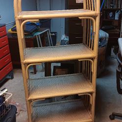4 Teir Shelfing Made Out Of Wiker