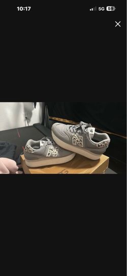 New Balance Size 7