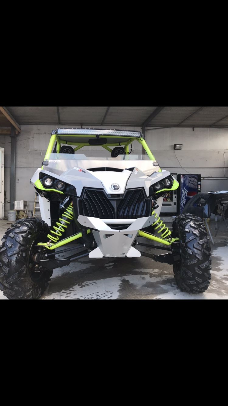 Can-am maverick 52 h 1000 turbo. 2015