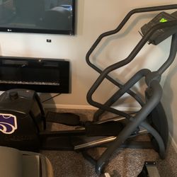 Pre or EFX 546 Elliptical Machine