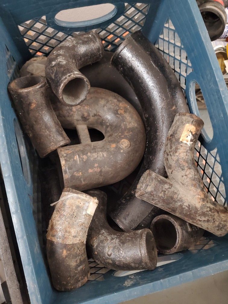 Cast Iron Fittings (Different Sizes)