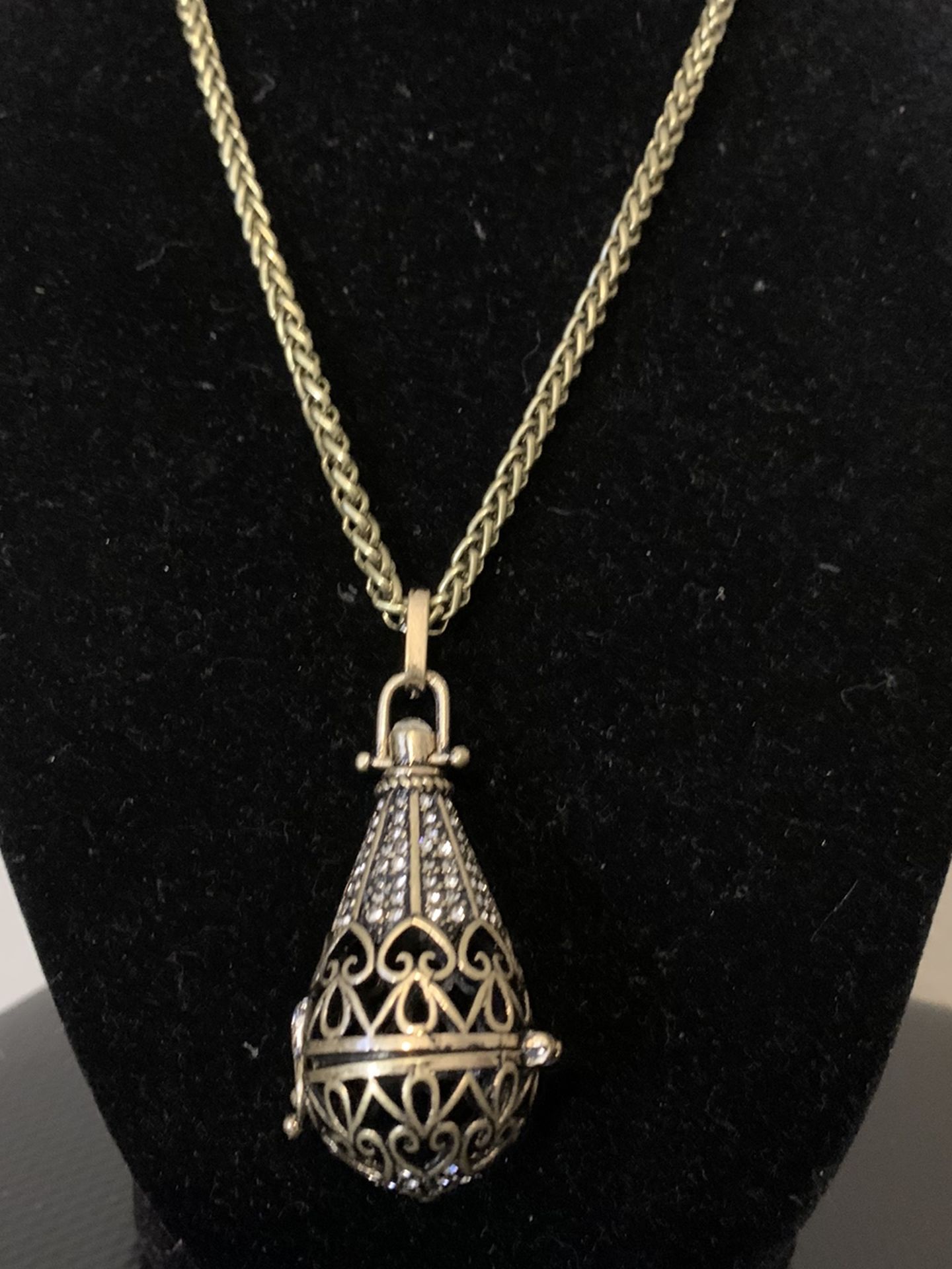 Air Balloon Locket Necklace