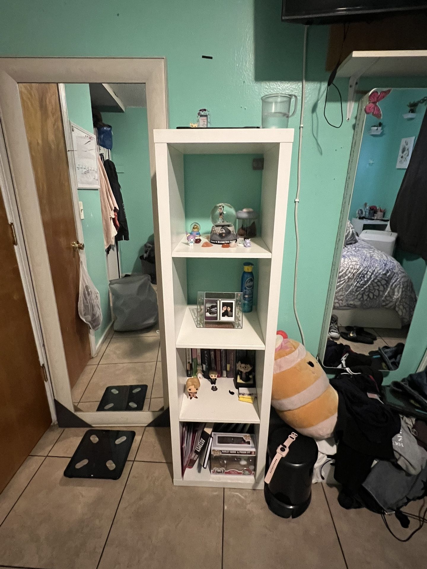 Book Shelf