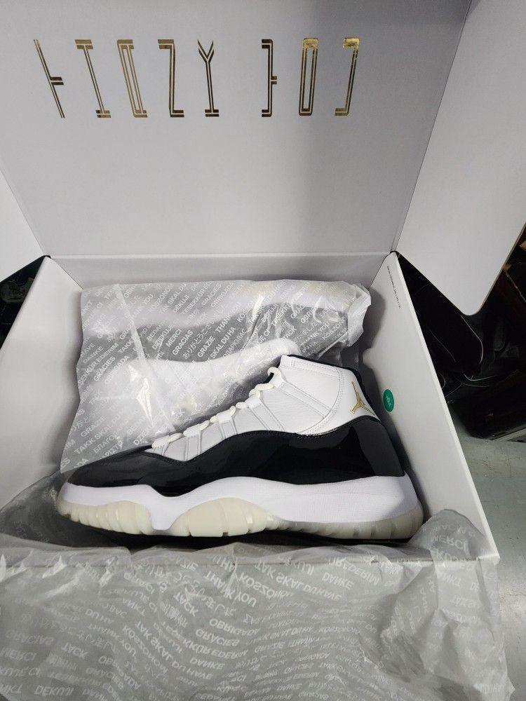 Air Jordan 11 Retro Mid