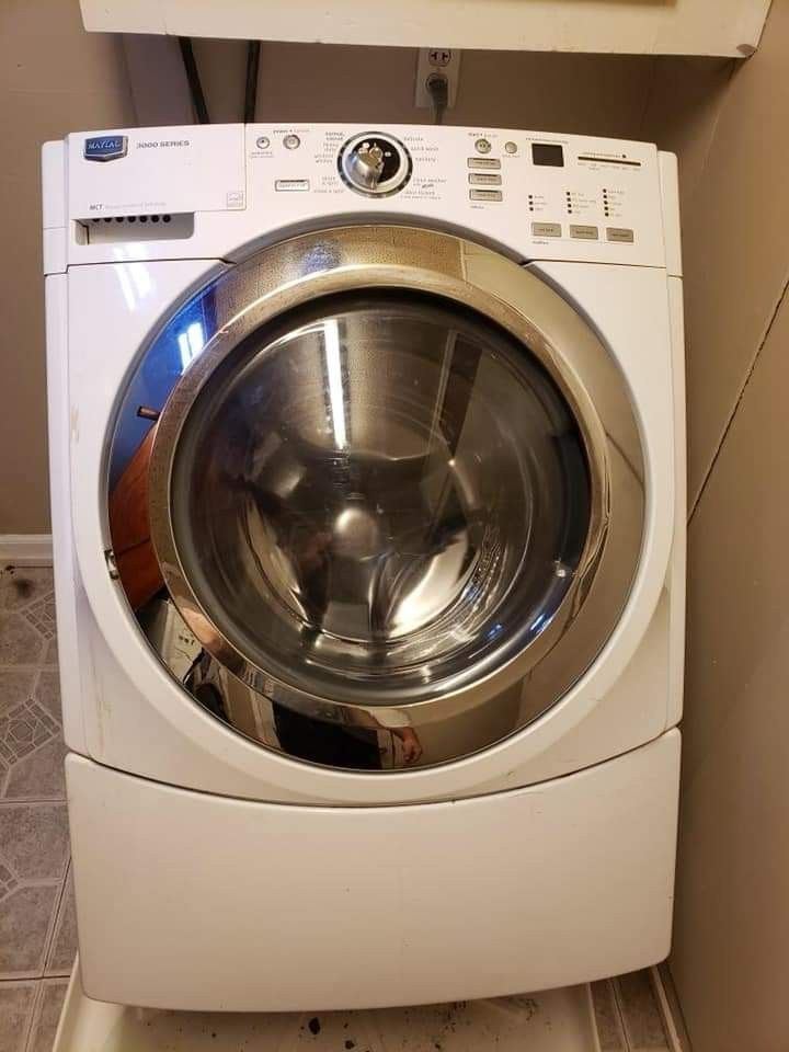 Maytag series 3000 front load WASHER