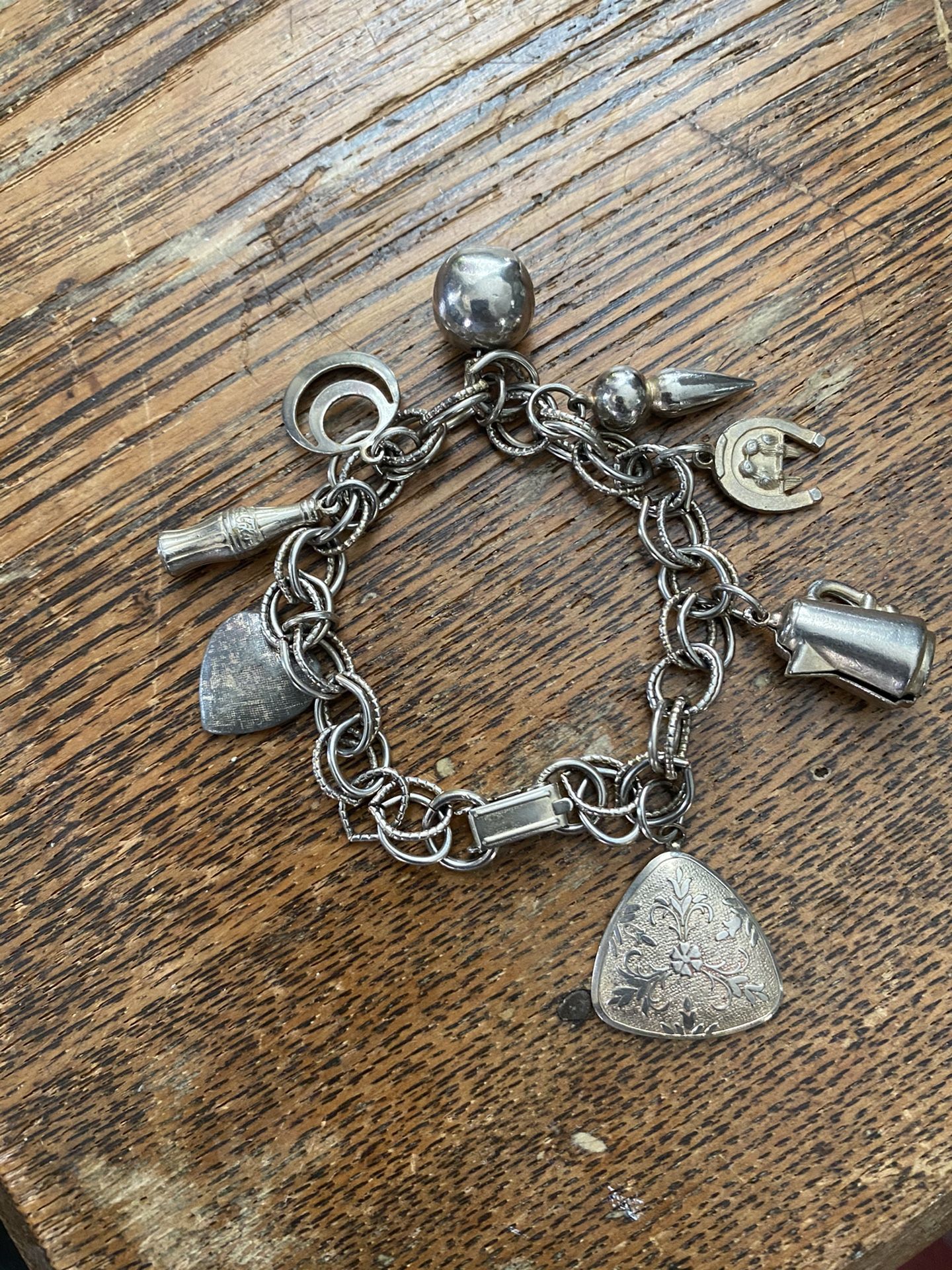 Vtg Charm Bracelet 