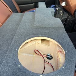 10 Inch subwoofer Ported enclosure for Dodge Ram
