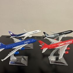 Aviones A Escala 1:400,  30 Modelos (Delivery Free)