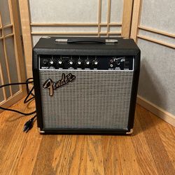 Fender Frontman 15G Electric Guitar Amplifier 
