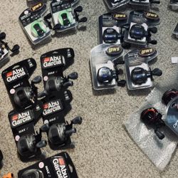60 Baitcast Reels Selling Complete Not Separately