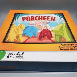 VINTAGE PARCHEESI BOARD GAME