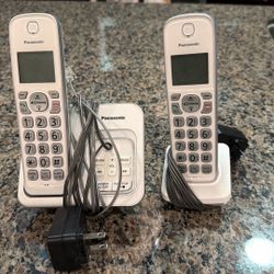 Panasonic Landline Phone System. Phoenix Area Only I Am Not Willing To Mail This.