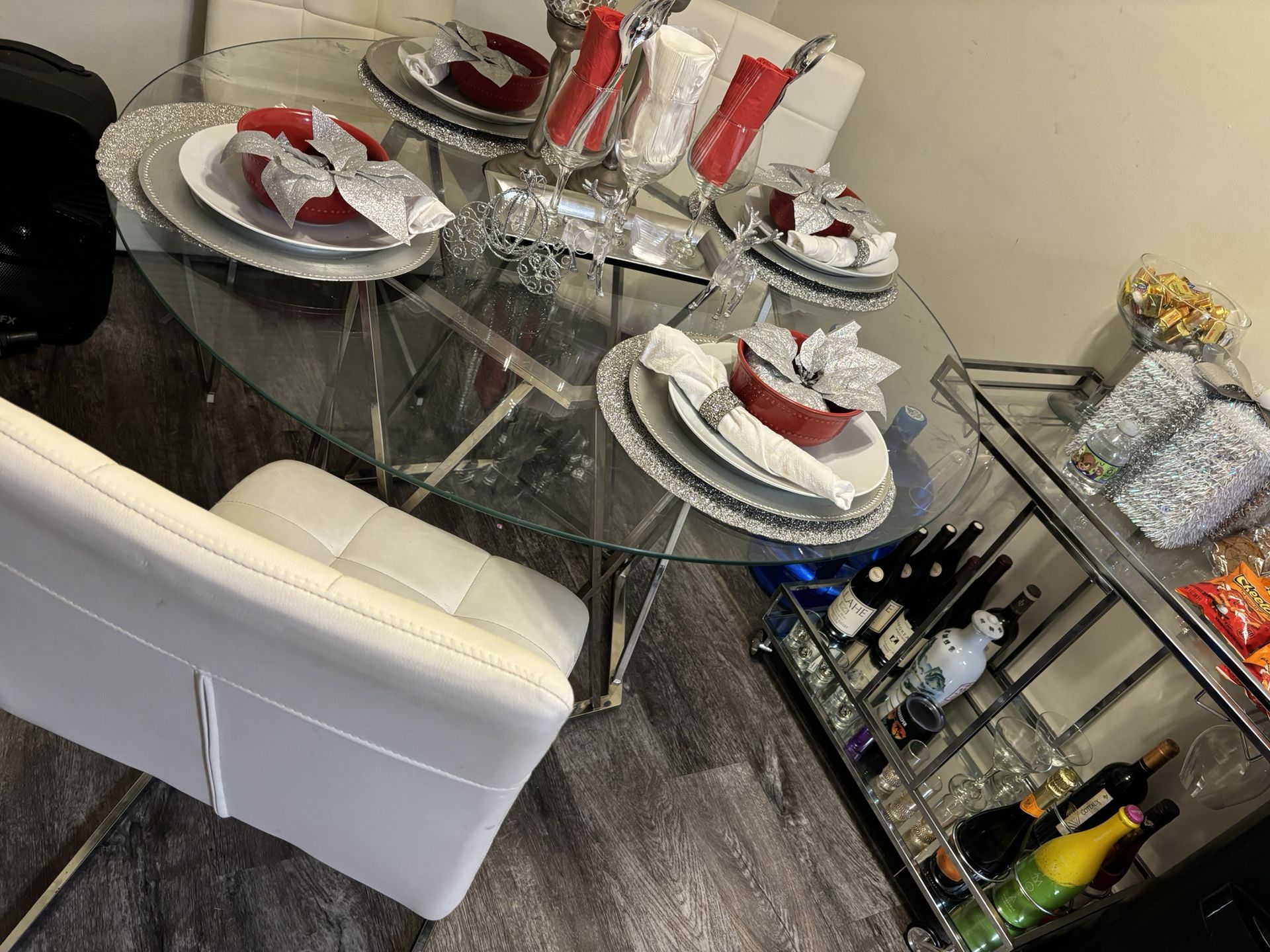 Dining Table, 4 Chairs & Bar Cart