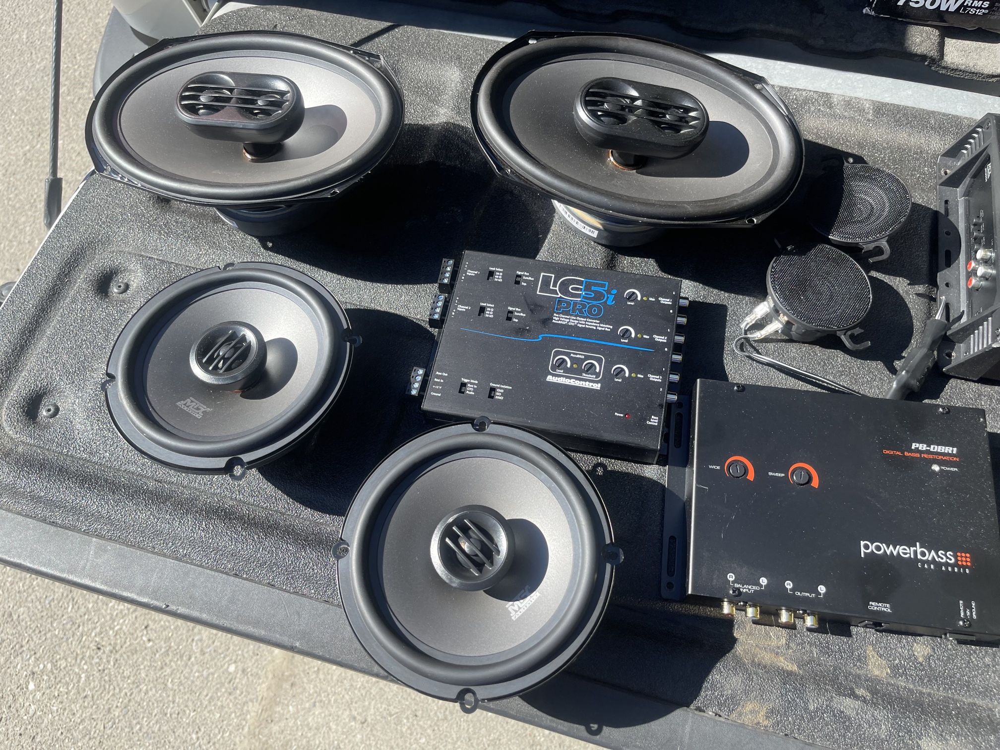 Complete Subs/Amp system 4x8’s Cerwin Vegas