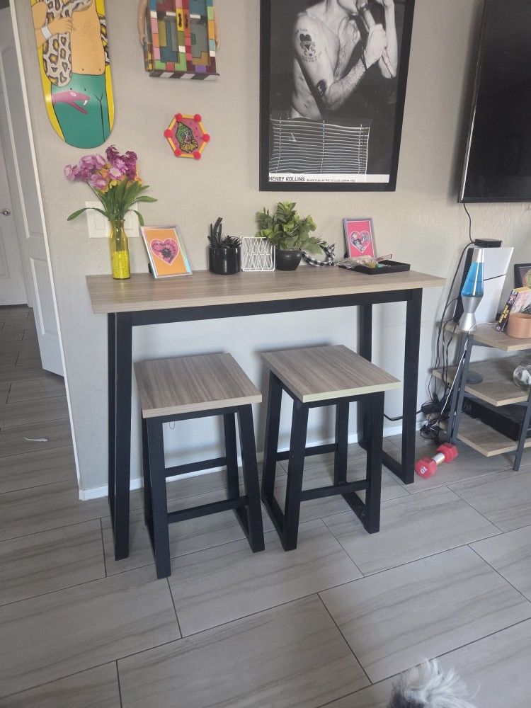 Bar Table With Stools