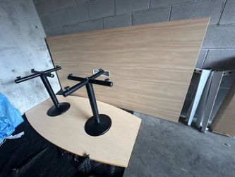 Conference Table 6-8’ Comes with 6-8 rolling chairs