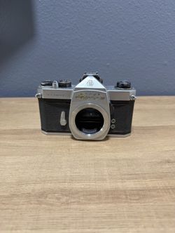 Asahi Pentax Spotmatic SP 35mm SLR film camera