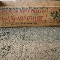Antique Windsor Club Cheese Box