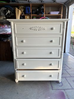 $100 Cafe Kid Cream Princess 5 Drawer Solid Wood Dresser