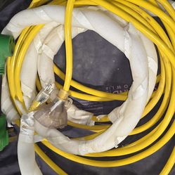 50 Ft 10-Gauge Heavy Duty Outdoor Extension Cord – 3 Outlets – Like New