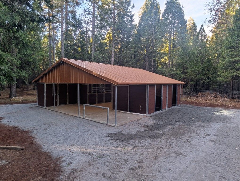 4 Stalls & Tack Room