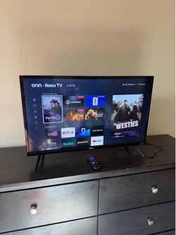 MOVE OUT SALE: Roku TV