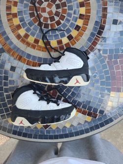 Air Jordan 9 Playoffs