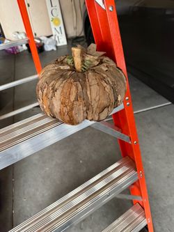 Wood thanksgiving pumpkin
