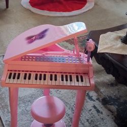 Toddlers Grand Piano 