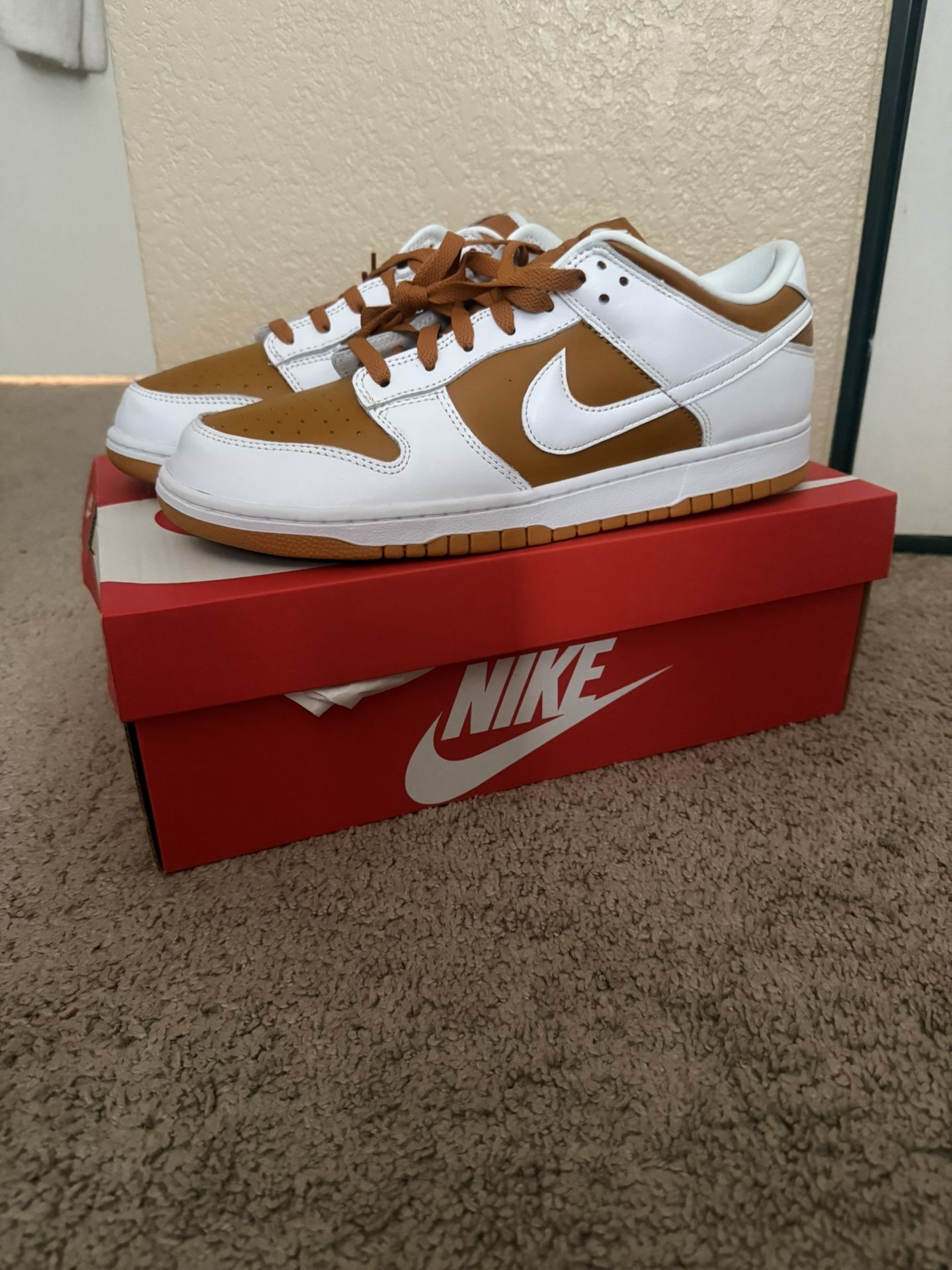 Nike Dunk Low Reverse Curry