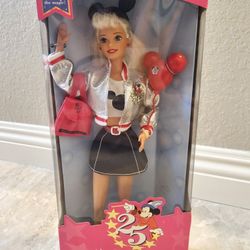 Barbie. Mattel. 25th Disneyworld Barbie. 