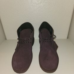 Used Men's Burgundy Original Desert Clarks Size 11.5 