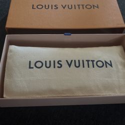 Louis Vuitton Wallet 
