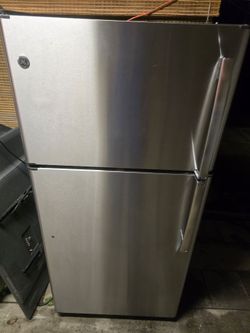 GE apartment fridge