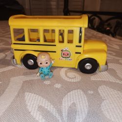 Cocomelon Bus With Sound And Figurine