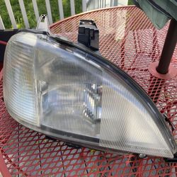 Headlights 98-05 Mercedes W163 ML Class