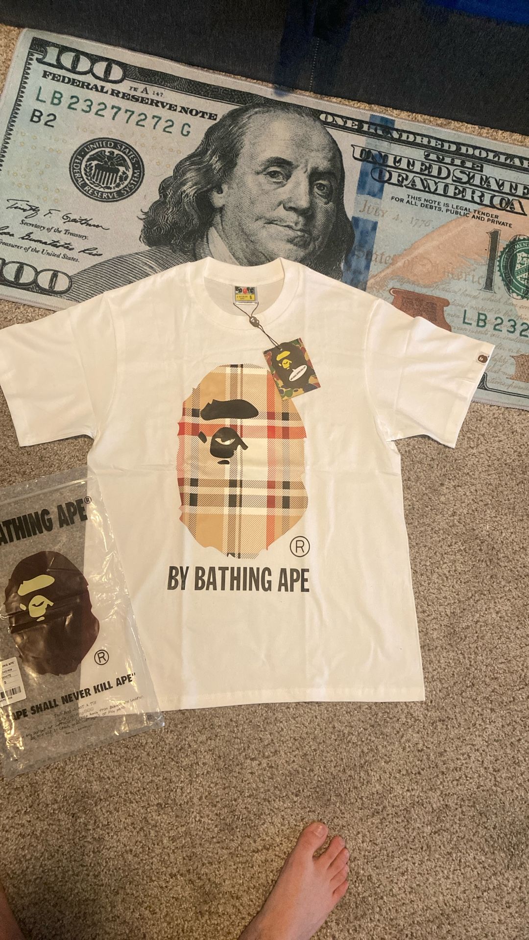 Bape T Shirt Burberry Ape